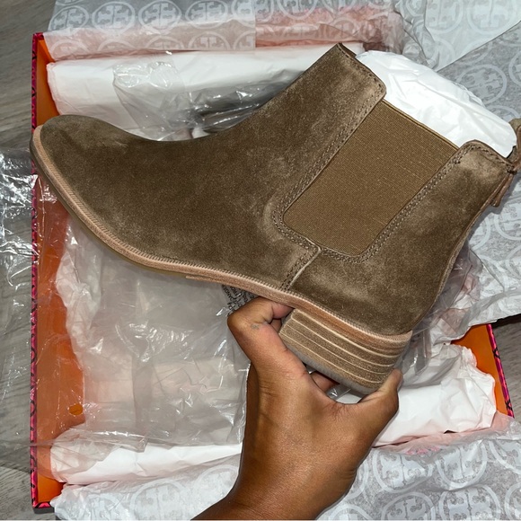 Tory Burch | Chelsea Bootie - Picture 11 of 13